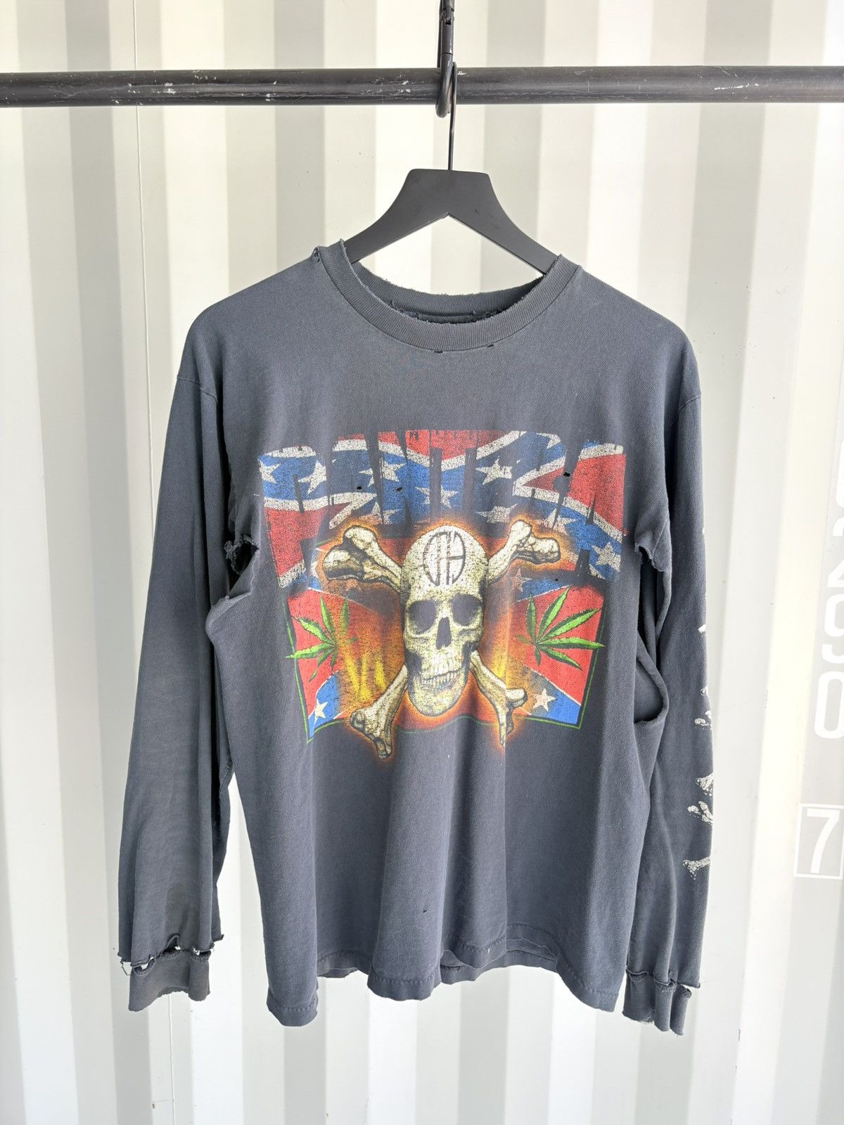 Band Tees Pantera Cowboys from Hell Sun Faded Thrashed Distressed ERD Size US L / EU 52-54 / 3 - 2 Thumbnail