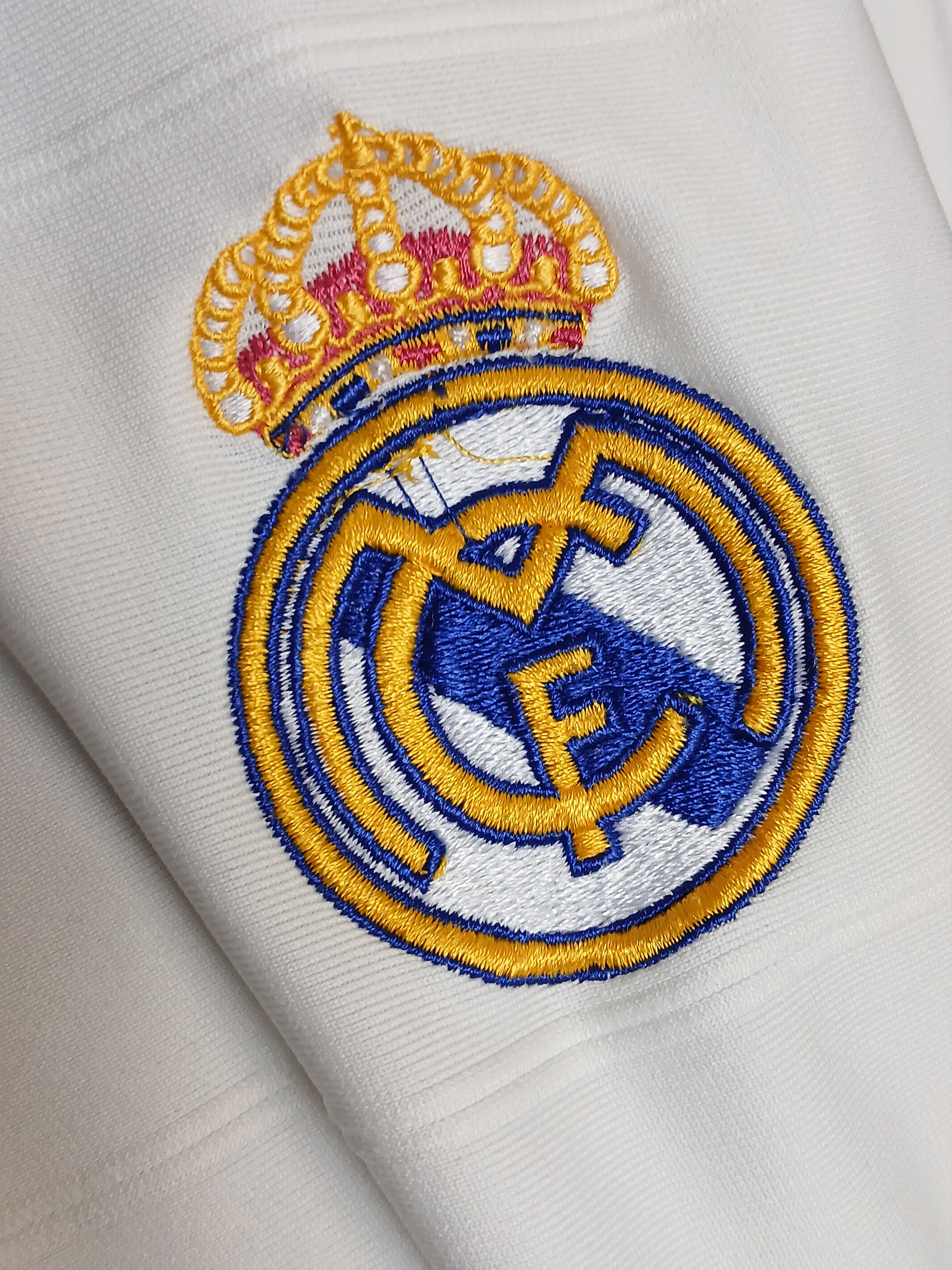 Other Real Madrid 13/14 Home Ronaldo Football Jersey T-Shirt Size US M / EU 48-50 / 2 - 8 Thumbnail