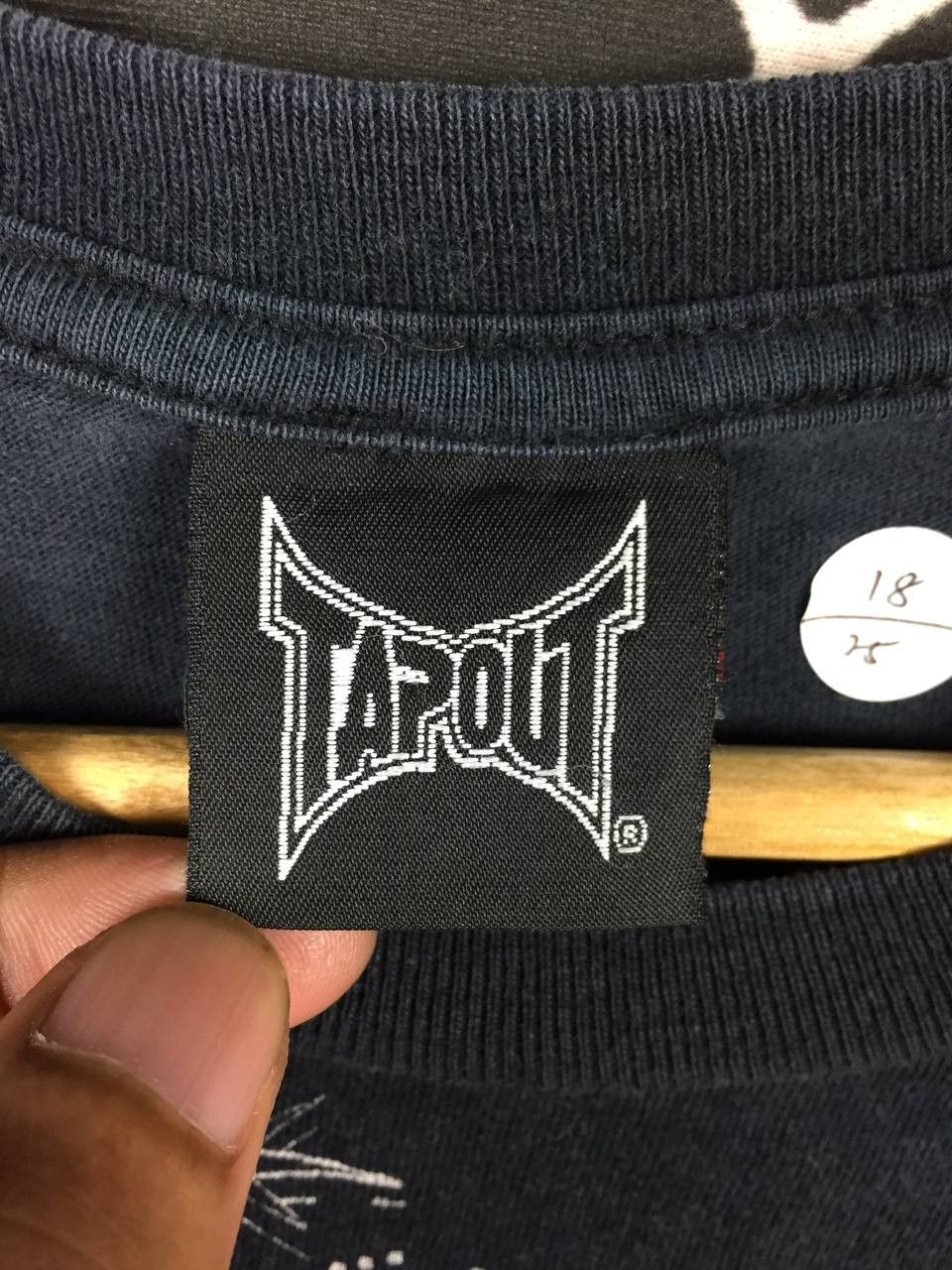 Tapout Vtg Tapout Las Vegas Overprint UFC MMA Combat Sport Tee Size US S / EU 44-46 / 1 - 12 Thumbnail