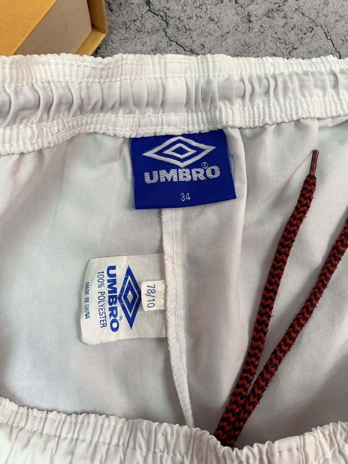 Umbro Manchester United Vintage 1996 1998 Shorts Umbro Size 34 L Size US 34 / EU 50 - 8 Thumbnail