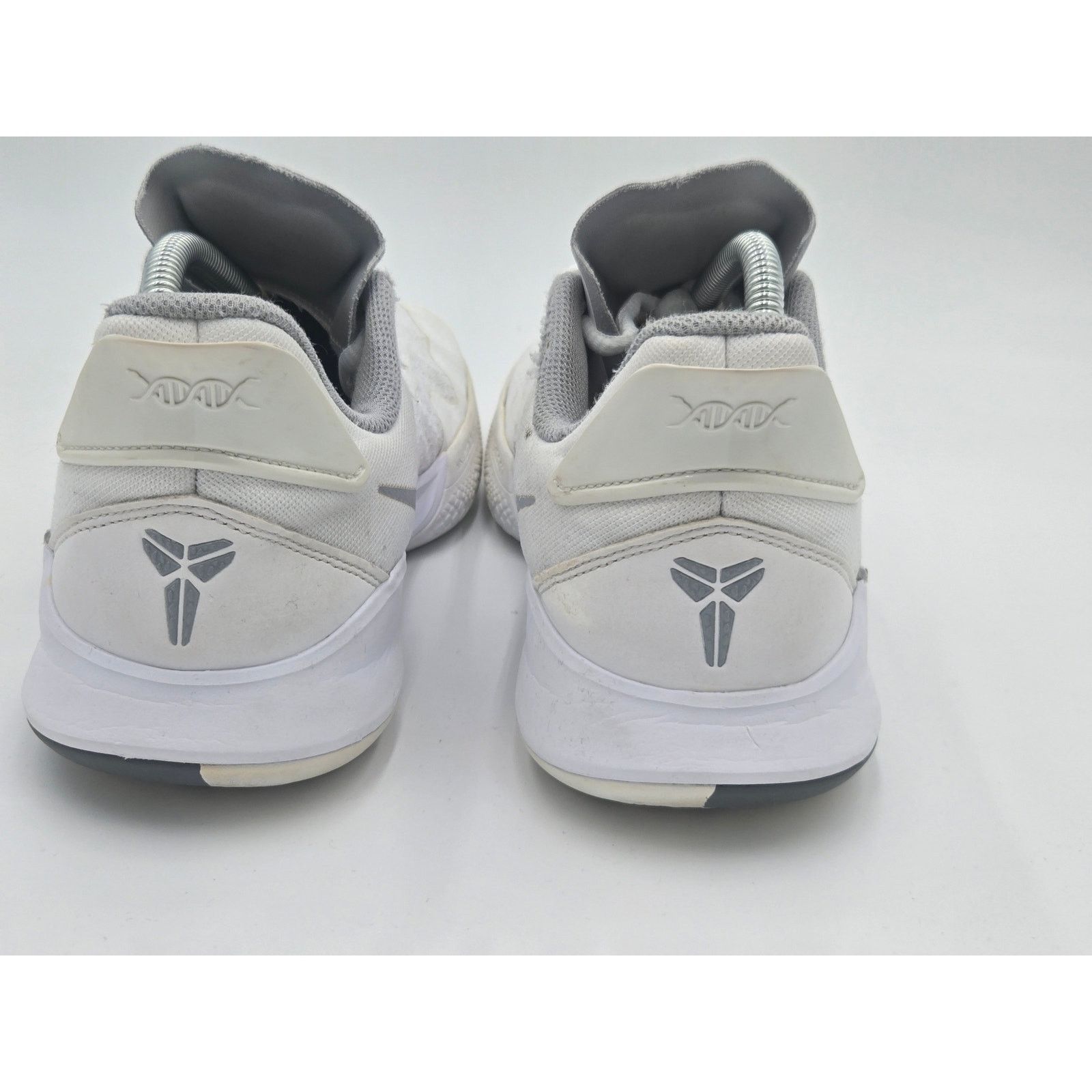 Nike Nike Mamba Fury CK2087 100 Mens 9 White Grey Kobe Basketball Size US 9 / EU 42 - 5 Thumbnail