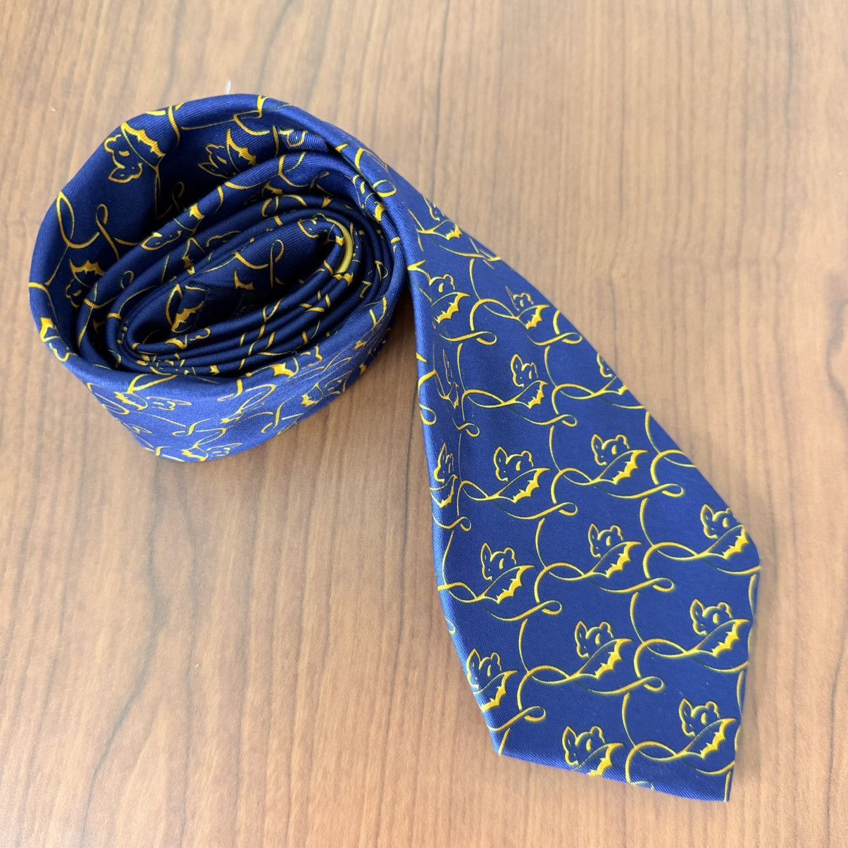 Salvatore Ferragamo Salvatore Ferragamo Rabbit Motif Silk Tie Blue Yellow Italy Size ONE SIZE - 2 Thumbnail