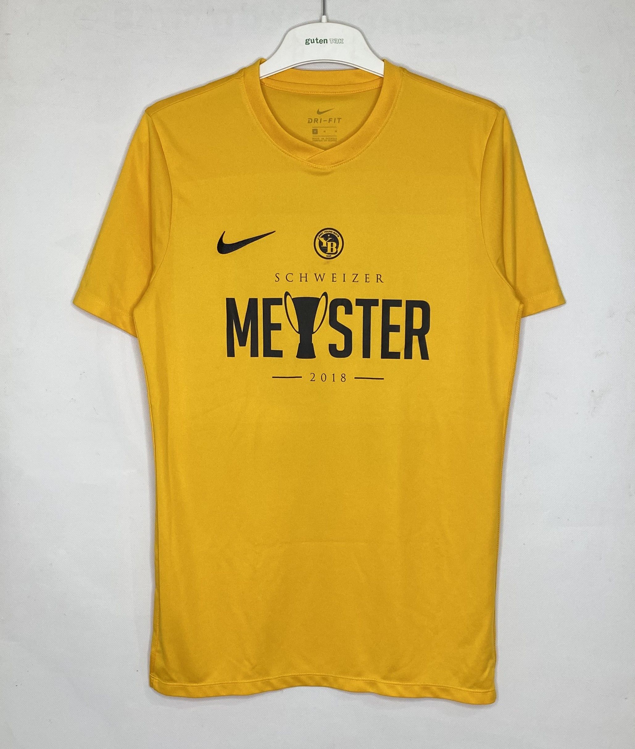 Fila × Nike BSC YOUNG BOYS MEISTER 2018 FOOTBALL SHIRT SOCCER JERSEY Size US M / EU 48-50 / 2 - 1 Thumbnail