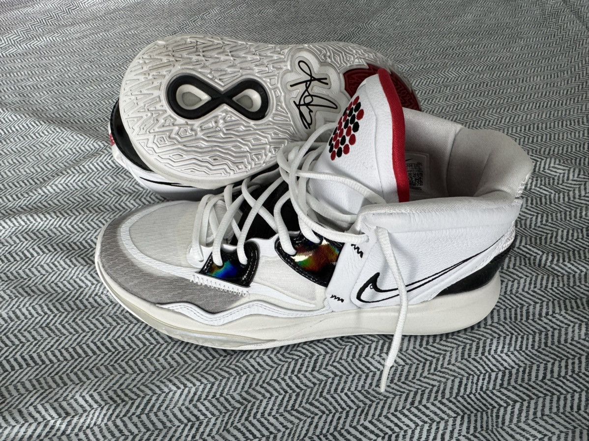 Nike 🏀 Nike Kyrie Infinity White/Black/University Red | Size 10 Size US 10 / EU 43 - 1 Thumbnail