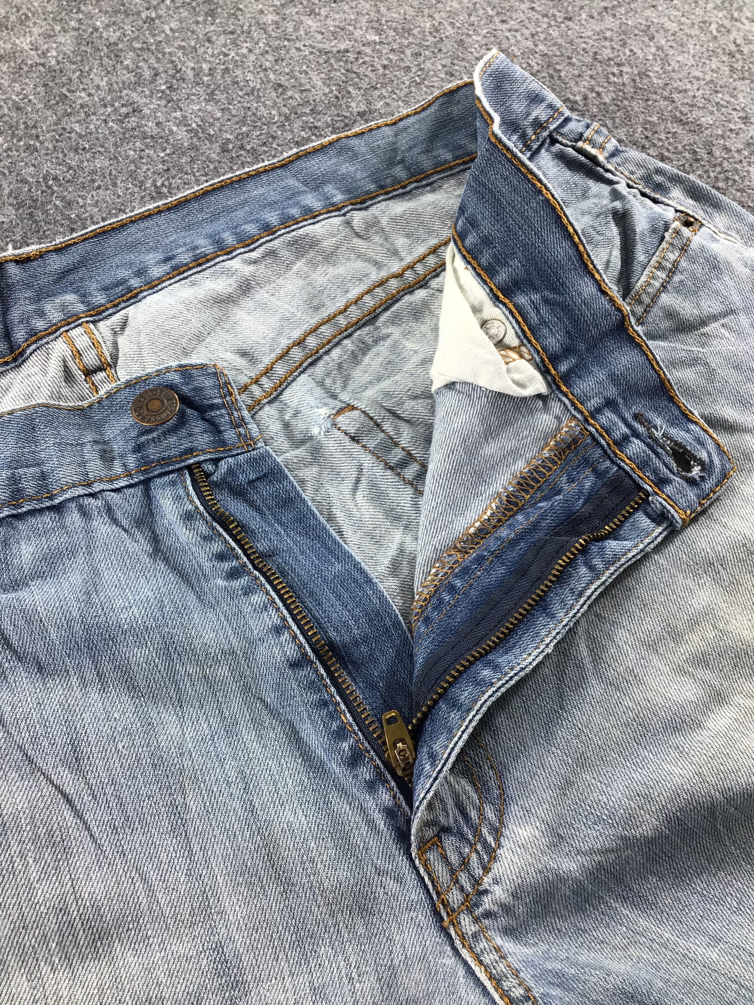 Levi's Vintage Levis 559 Jeans Distressed Denim -J482 Size US 37 - 8 Thumbnail