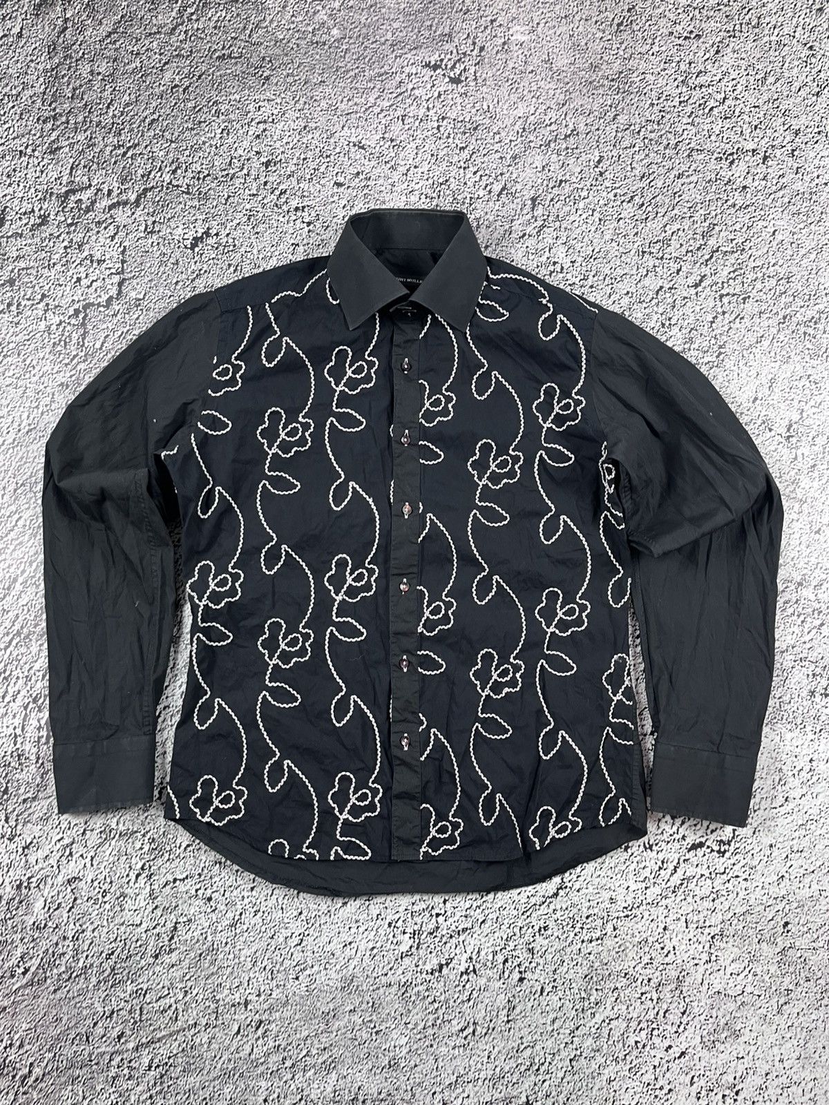 Vintage Vintage Y2K floral embroidered shirt western luxury size M Size US M / EU 48-50 / 2 - 1 Thumbnail