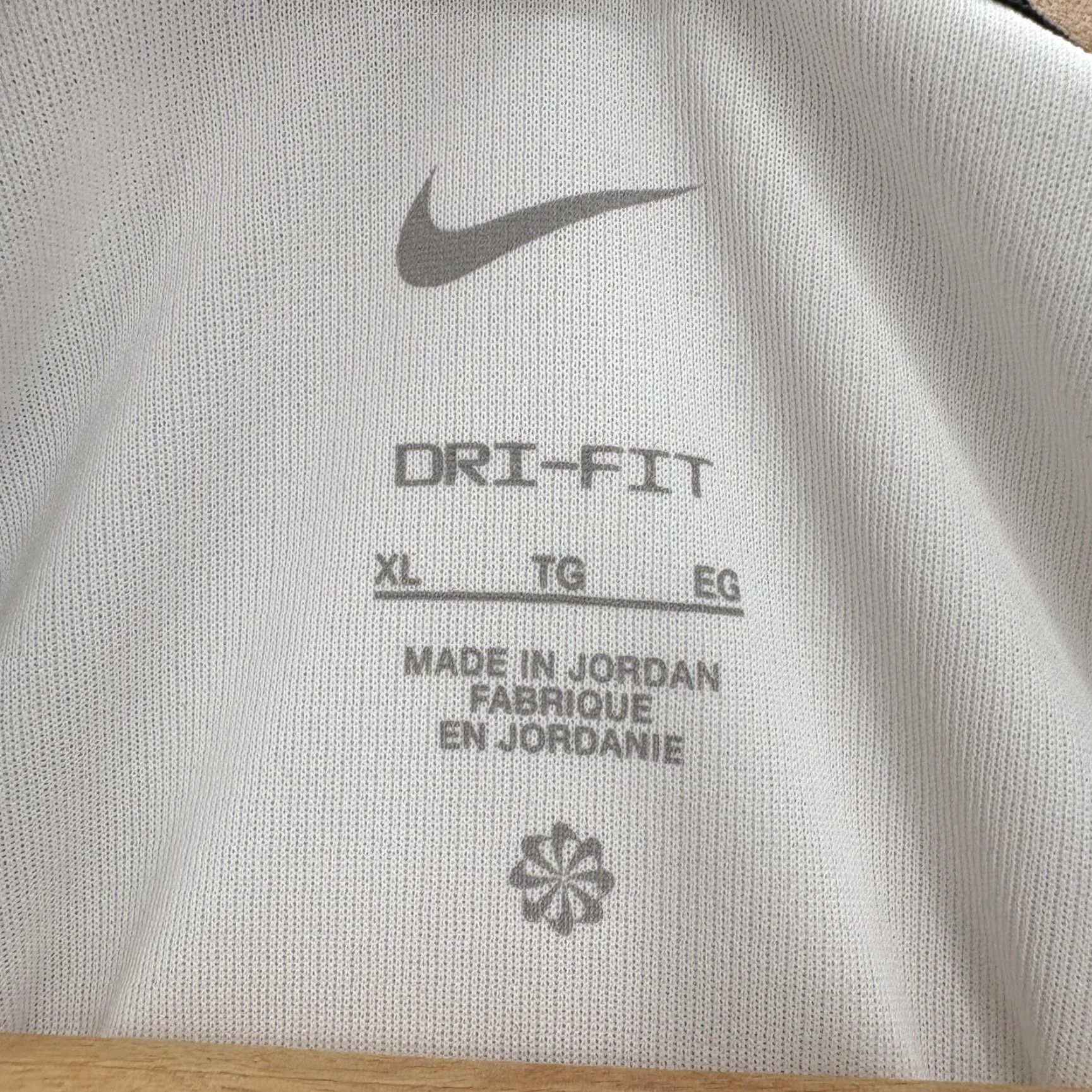 Nike Nike Dri-FIT Running Shirt Mens XL White Short Sleeve UPF 40+ Athletic Training Size US XL / EU 56 / 4 - 3 Thumbnail
