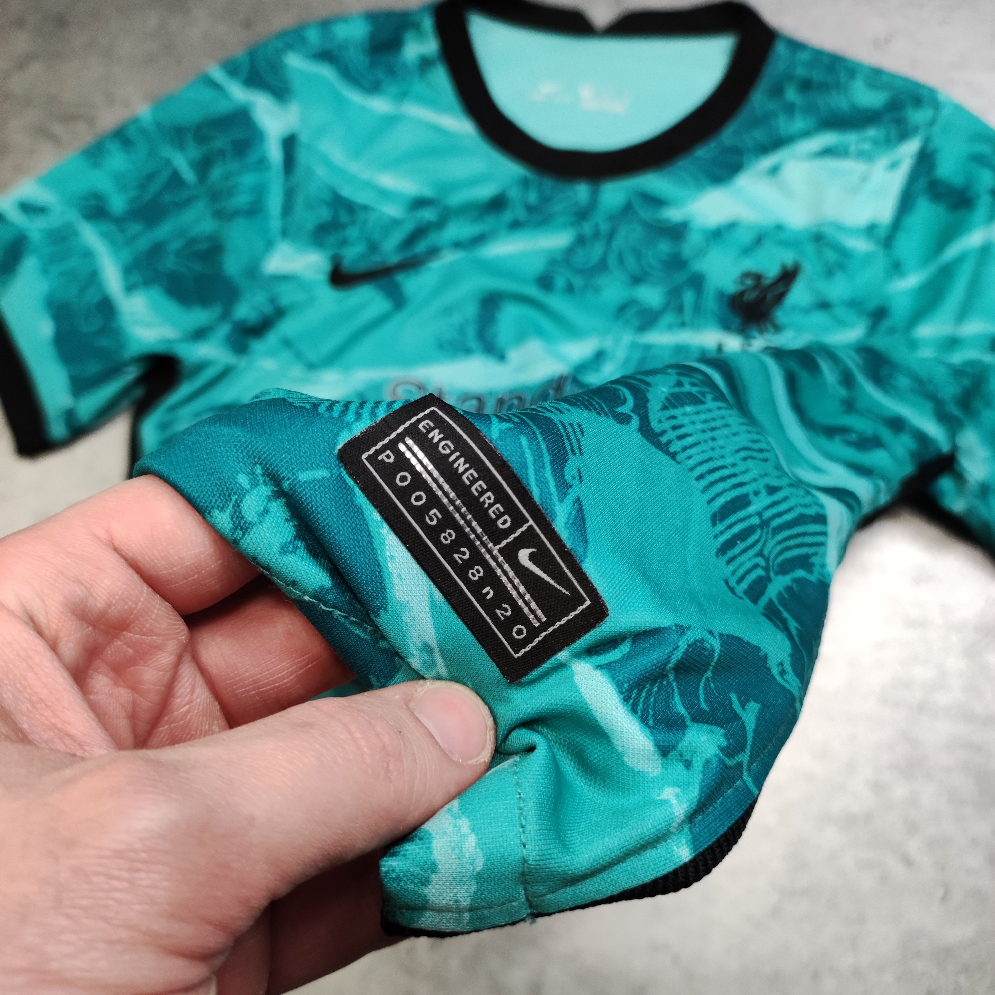 Other RARE Soccer Football Liverpool FC x Nike Limited Jersey Size US M / EU 48-50 / 2 - 5 Thumbnail