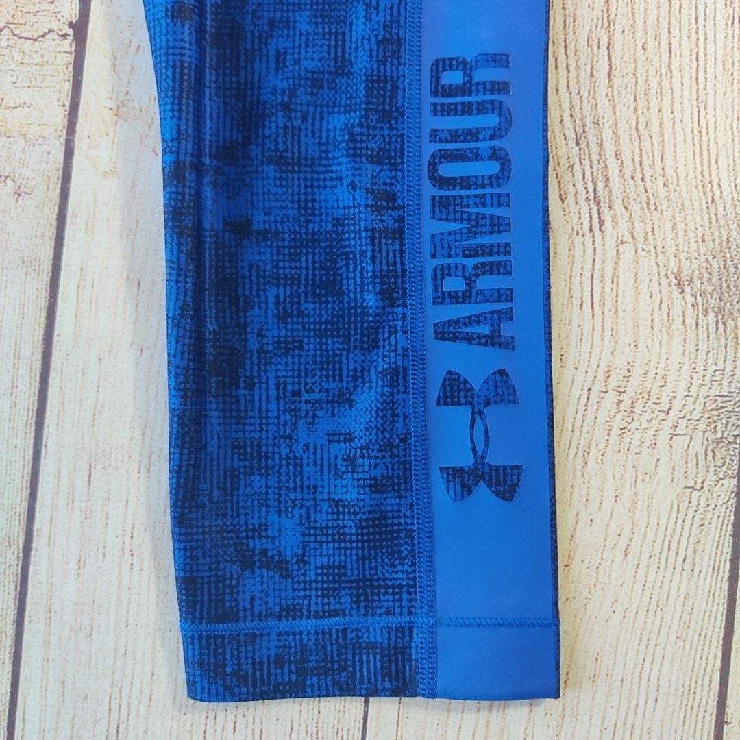 Under Armour HeatGear Compression Printed Graphic Capri sz S 1302774 Size 27" / US 4 / IT 40 - 7 Thumbnail