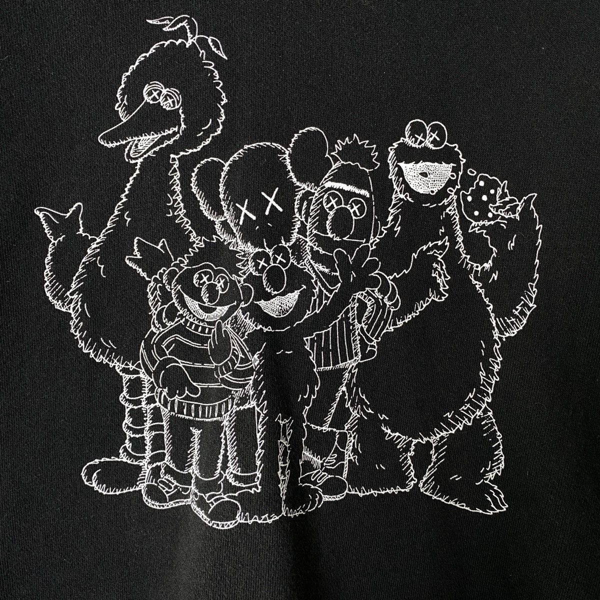 Kaws KAWS X UNIQLO VINTAGE HOODIE Size S / US 4 / IT 40 - 2 Thumbnail