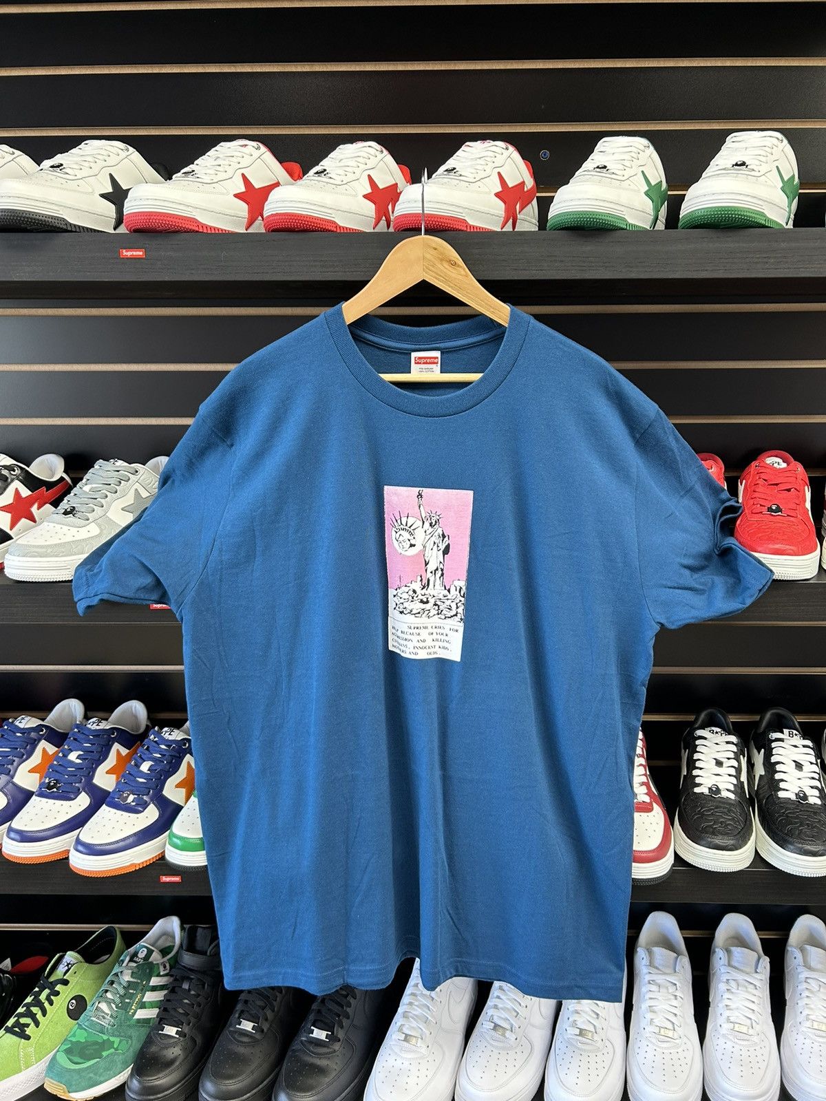 Supreme Supreme Statue of Liberty T-shirt Size US XL / EU 56 / 4 - 1 Thumbnail