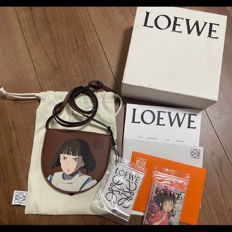 Loewe LOEWE size os Spirited Away has a joint collection of white Size ONE SIZE - 2 Thumbnail