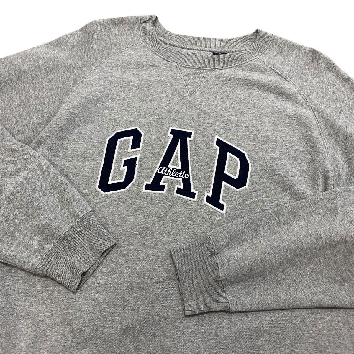 Gap GAP Athletic Embroidered Crewneck Sweatshirt Size US XL / EU 56 / 4 - 3 Thumbnail