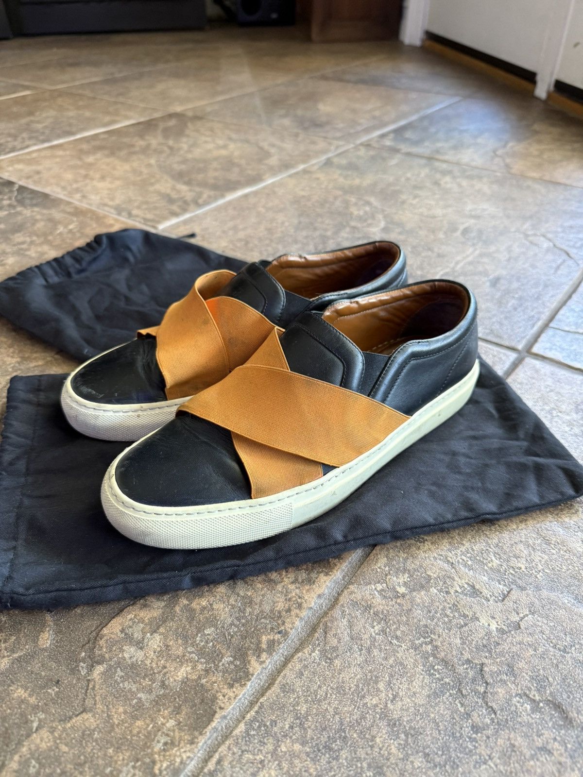 Givenchy Givenchy Slip On Trainers Size US 8.5 / EU 41-42 - 2 Thumbnail