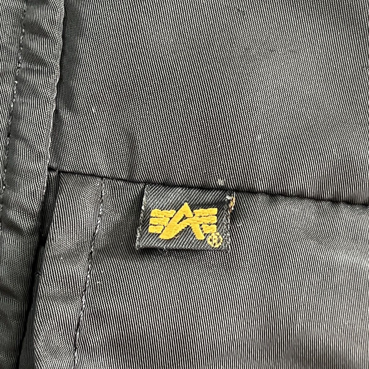 Alpha Industries × Avirex × Vintage Avirex Alpha Industries Nylon Bomber Jacket Buttons Only Size US M / EU 48-50 / 2 - 9 Thumbnail