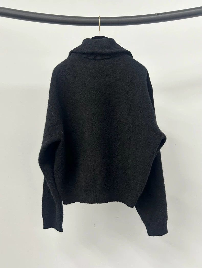 Chanel Chanel Ski series pearl double C large logo cashmere sweat Size S / US 4 / IT 40 - 2 Thumbnail