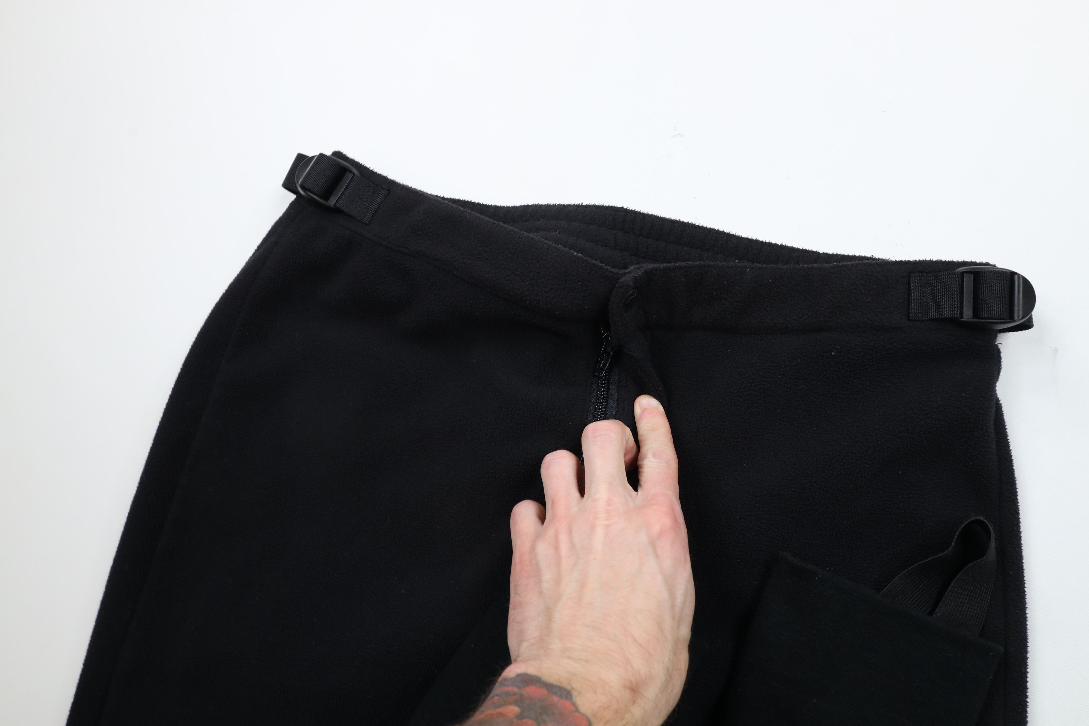 Cabelas × Vintage Vintage 90s Cabelas Side Buckle Stirrup Fleece Joggers Pants Size US 36 / EU 52 - 6 Thumbnail