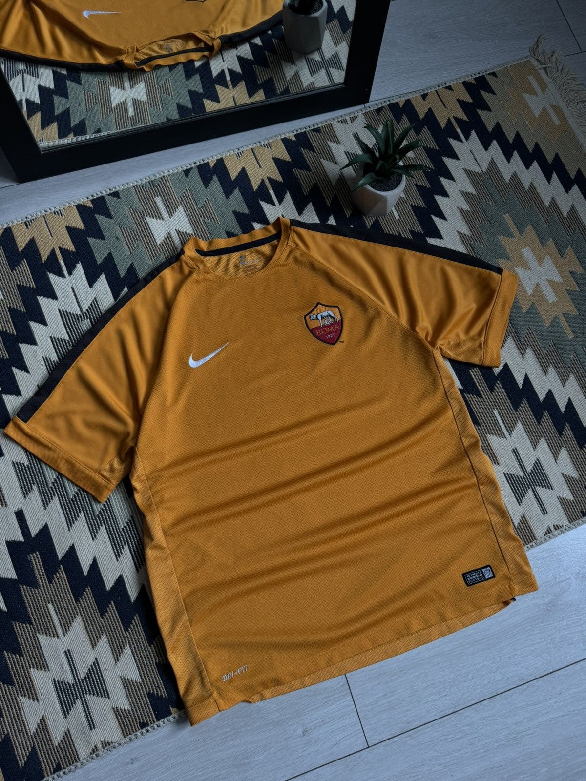 Nike Vintage Nike Roma 2014-15 Soccer Blockcore Jersey Size US M / EU 48-50 / 2 - 2 Thumbnail