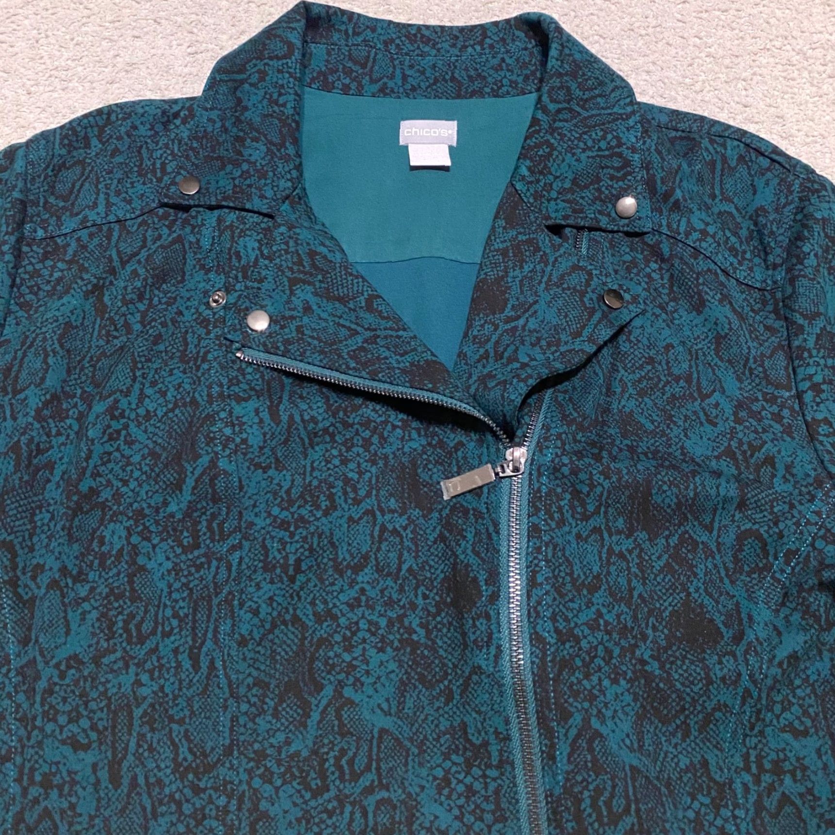 Vintage Chico's Jacket Womens Plus 22 Green Snake Print Full Zip Long Sleeve Jacket Size 3XL / US 20-22 - 5 Thumbnail