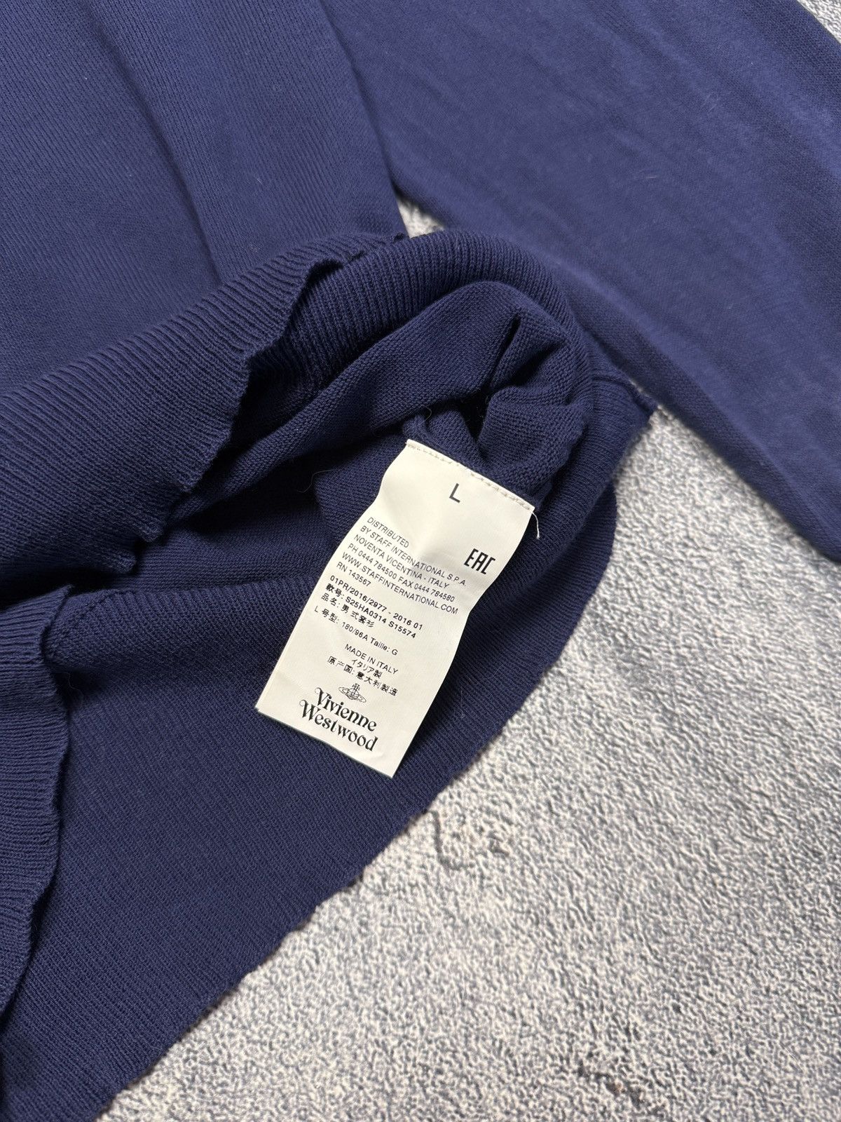 Vivienne Westwood Vivienne Westwood V Neck Sweater Cardigan Pullover Size US L / EU 52-54 / 3 - 7 Thumbnail