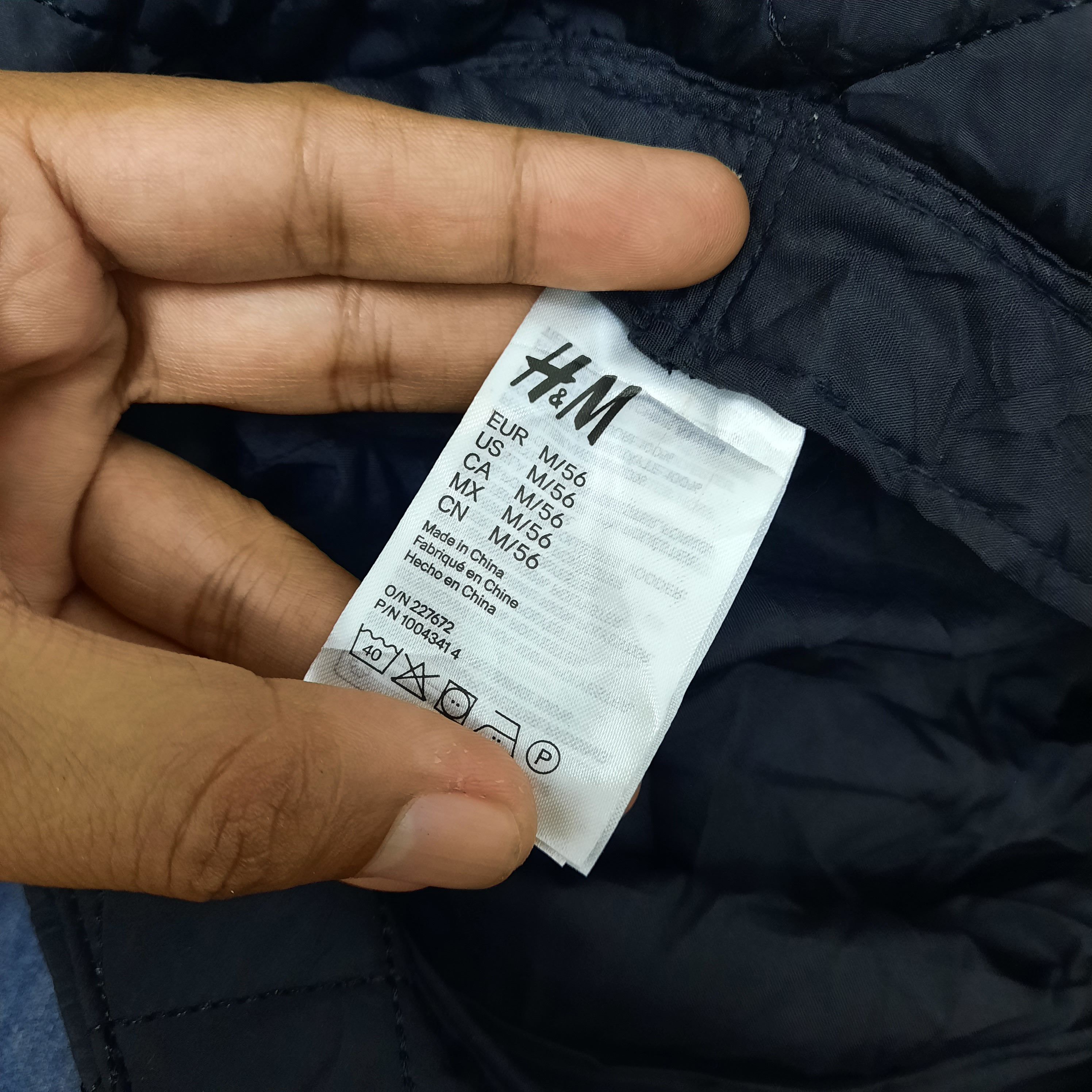 Japanese Brand 🪨 H&m puff black bucket hat Size ONE SIZE - 3 Thumbnail