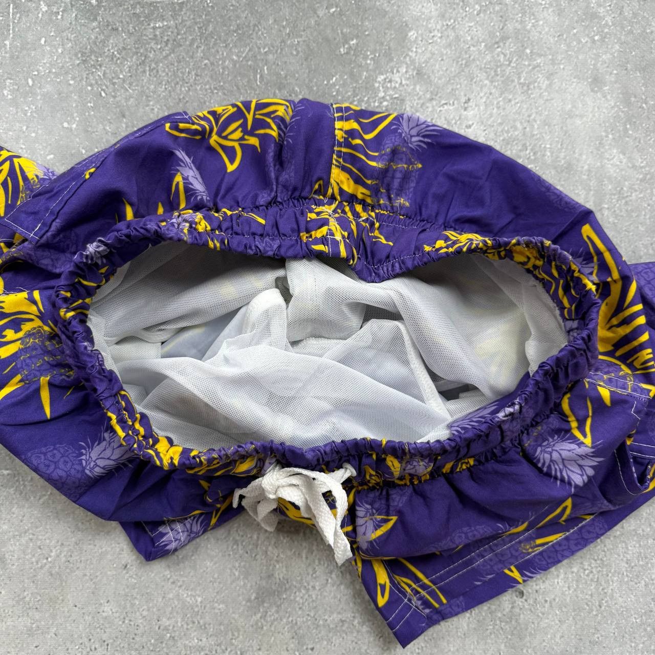 Vintage Vintage Piranha Joe Pineapple Print Swim Beach Shorts Purple Size US 31 - 13 Thumbnail