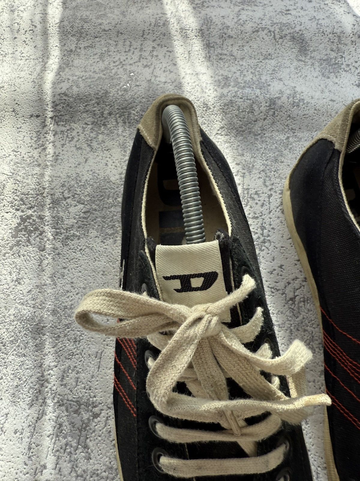 Diesel Vintage Diesel Canvas Rare Sneakers Shoes Size US 9 / EU 42 - 6 Thumbnail