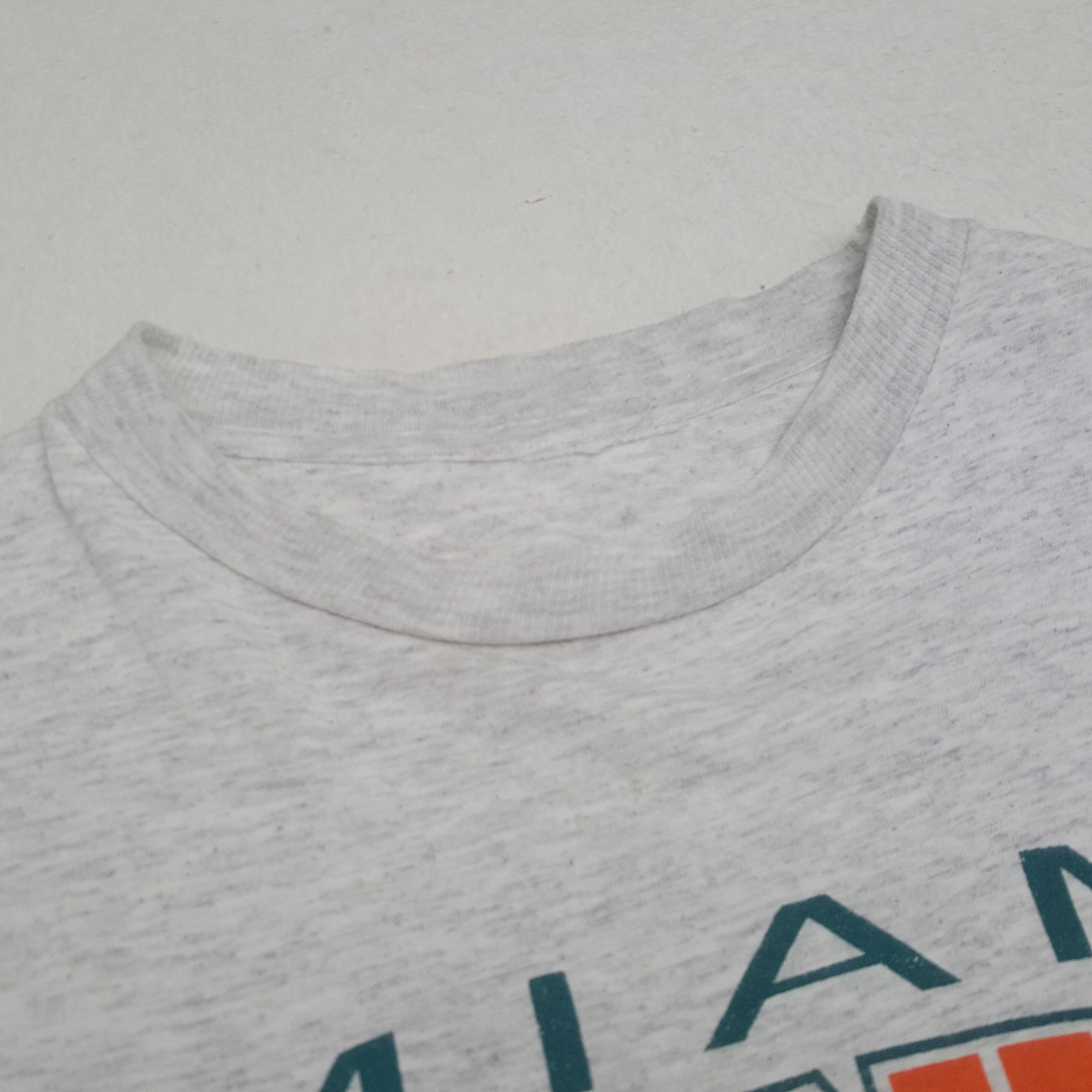 NFL × Starter × Vintage Vintage MIAMI Dolphin Football NFL Team T-shirt C276N80 Size US M / EU 48-50 / 2 - 6 Thumbnail