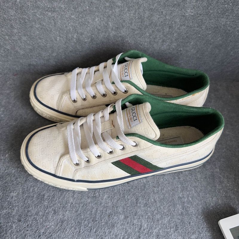 Gucci Gucci Tennis 1977 Vintage Fashion Sneakers for Men 0079 Size US 8 / EU 41 - 1 Thumbnail