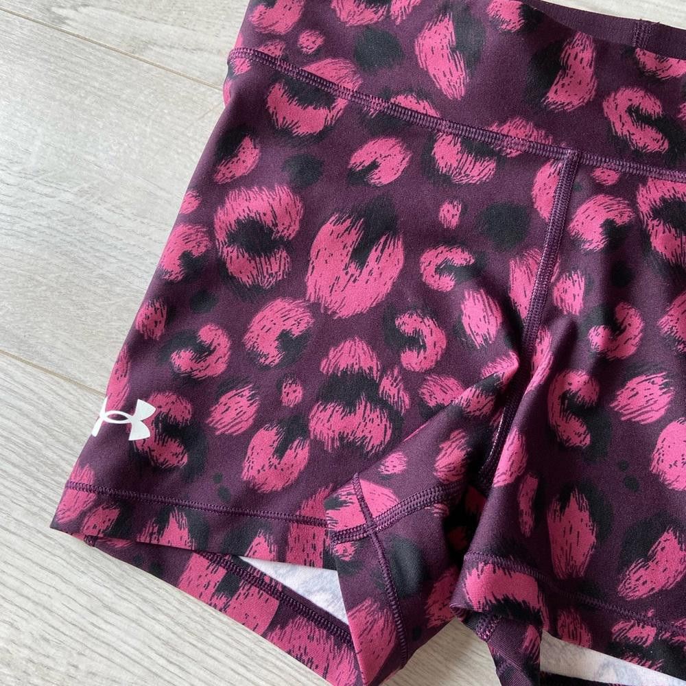 Under Armour Under Armour Purple Pink Print Mid Rise Spandex Shorts Size 32" / US 10 / IT 46 - 2 Thumbnail