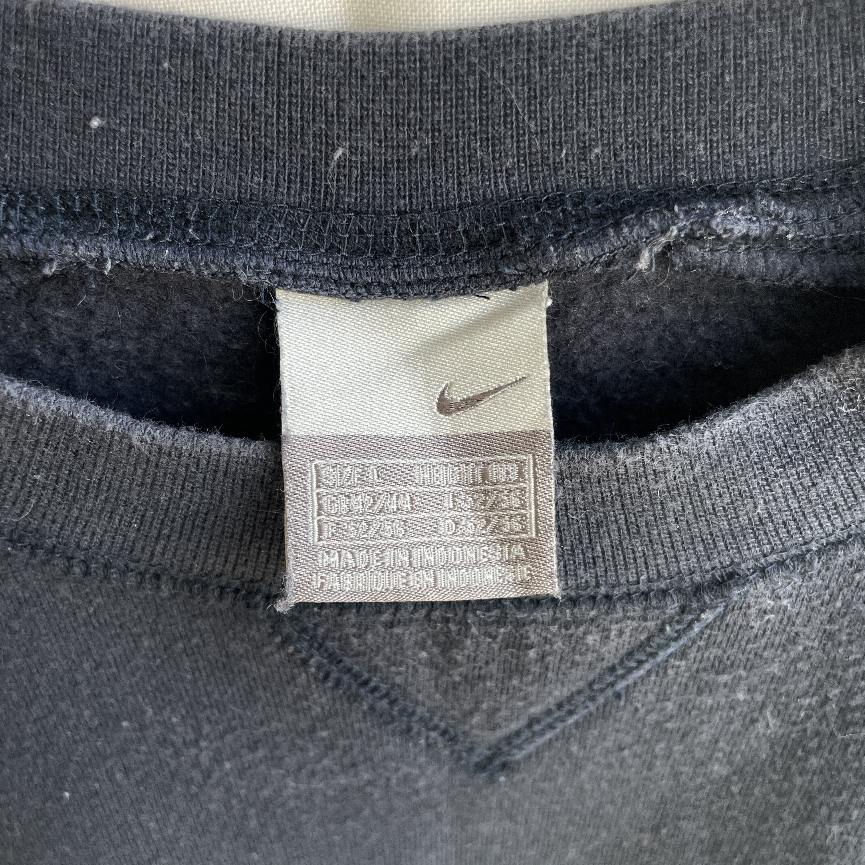 Nike Nike Vintage 00's Y2K Logo Spell Out Navy Sweatshirt Size L Size US L / EU 52-54 / 3 - 7 Thumbnail