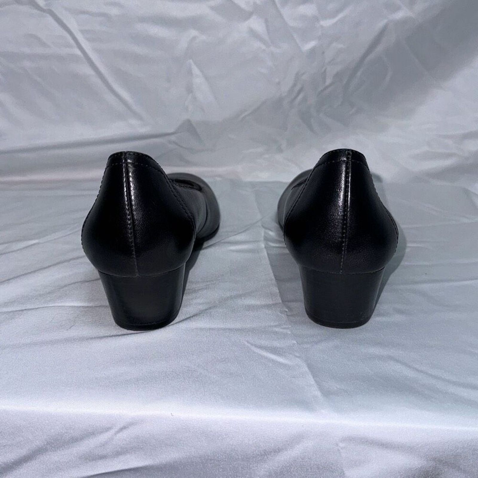 Other David Tate Black Leather Round Toe Court Heels | Sz 7.5 Size US 7.5 / IT 37.5 - 4 Thumbnail
