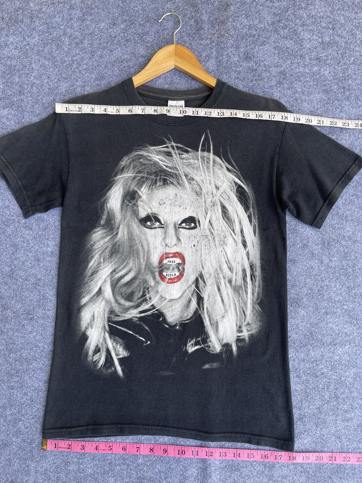Last Drop🔥Rare🔥SUN FADED Lady Gaga Free Bitch T Shirt