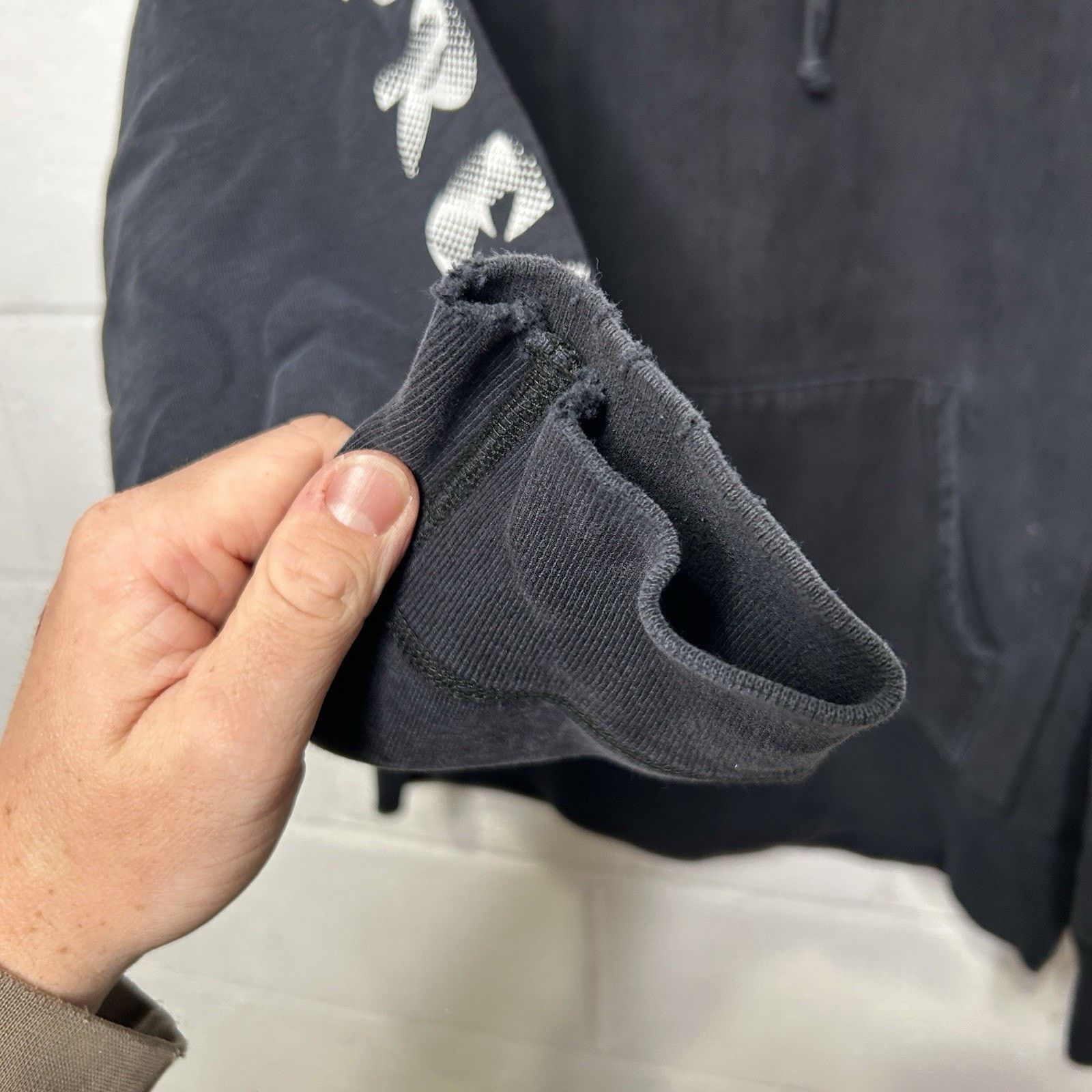 Supreme Supreme Gradient Sleeve Logo Hooded Sweatshirt “Black” FW18 Size US M / EU 48-50 / 2 - 7 Thumbnail