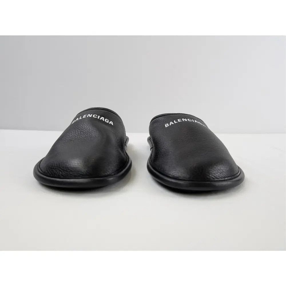 Balenciaga o1rshd1 Logo Grained Leather / Control Home Mule Flat Black Size US 13 / EU 46 - 7 Thumbnail