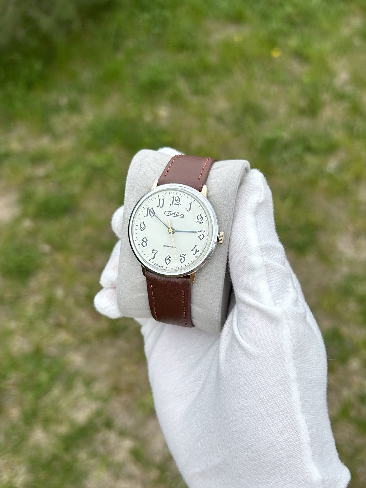 Vintage Vintage Watch Slava Soviet USSR Mechanical Wristwatch 1980s Size ONE SIZE - 13 Thumbnail