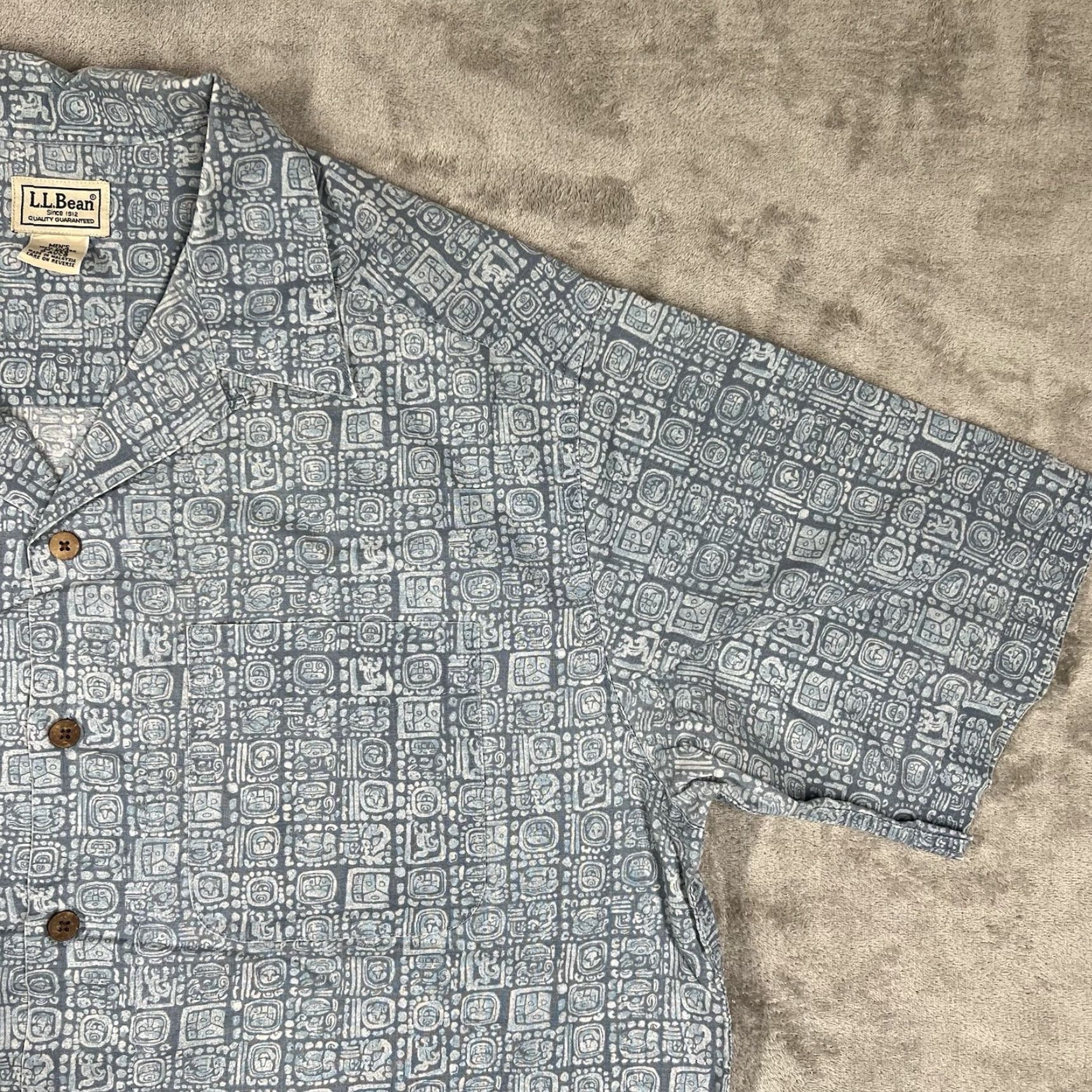 Vintage LL Bean Button Up Shirt Men's M Blue Mayan Pattern Short Sleeve Tribal Graphic Print Casual Travel Size US M / EU 48-50 / 2 - 4 Thumbnail