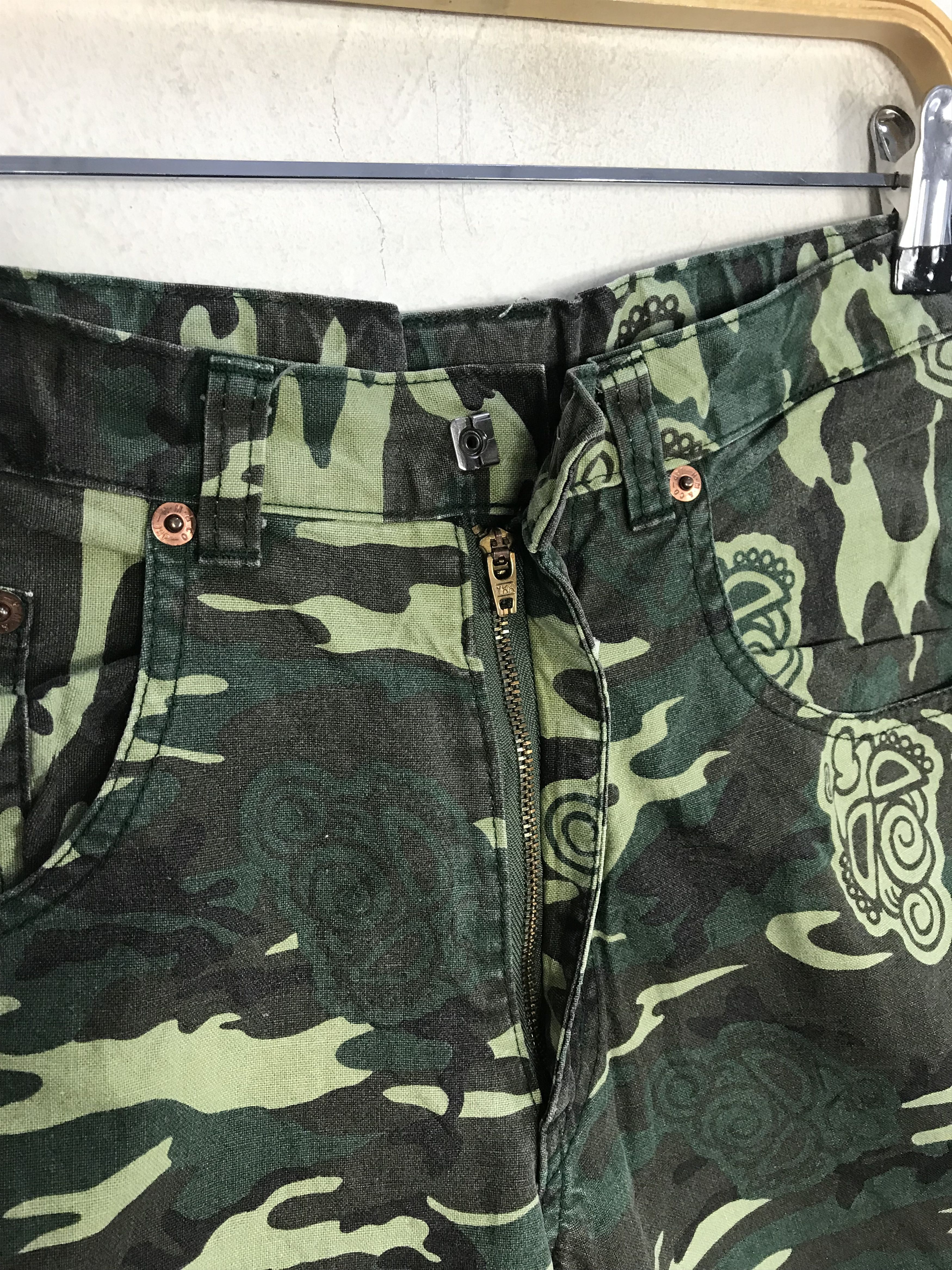 Hysteric Glamour × Japanese Brand Hysteric Glamour Mini Camo Ovp Baby Logo Jeans Shorts Pants Size US 28 / EU 44 - 5 Thumbnail