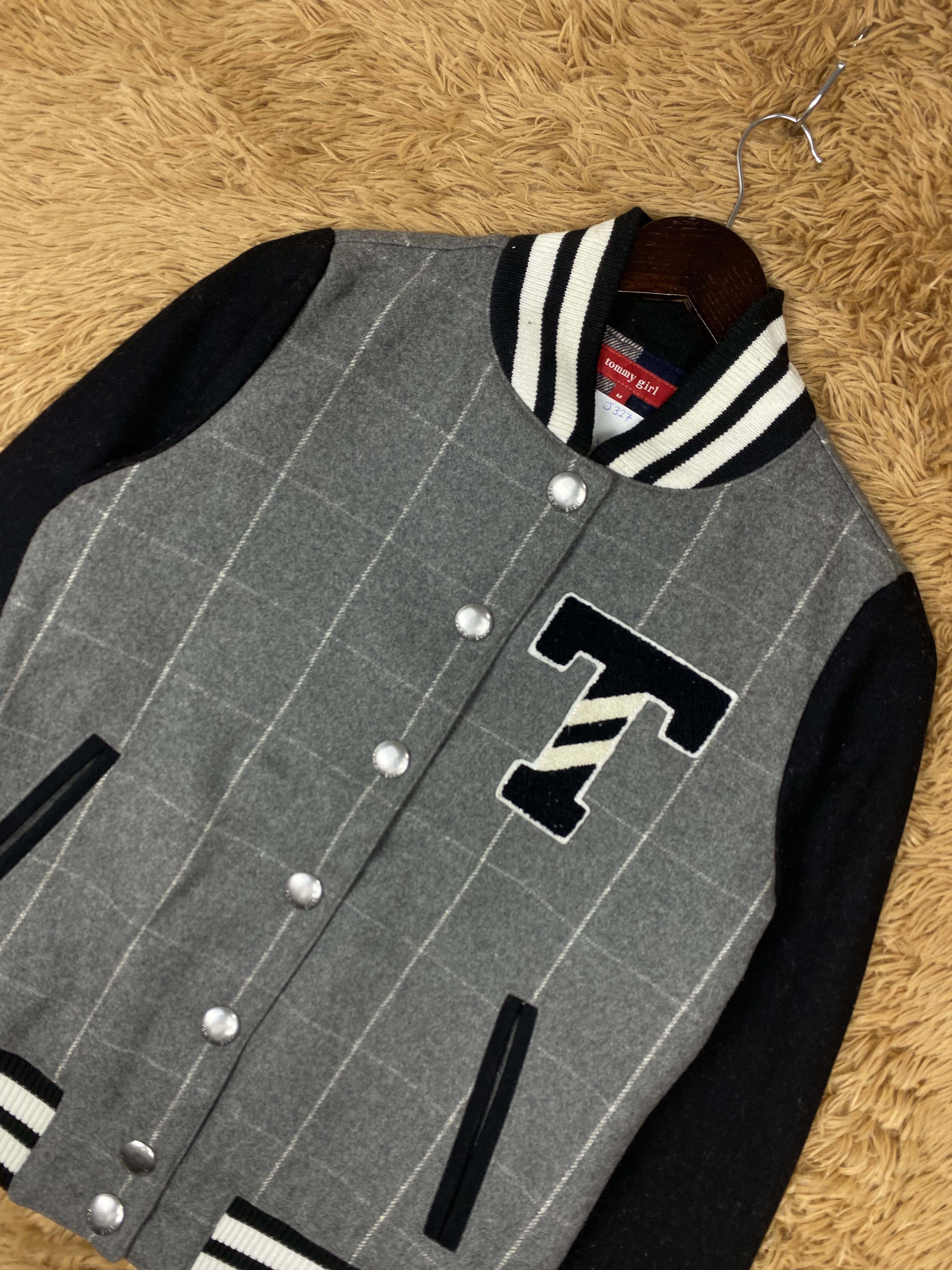 Tommy Hilfiger Vintage Tommy Girl Varsity Jacket DJ0327 Size M / US 6-8 / IT 42-44 - 2 Thumbnail
