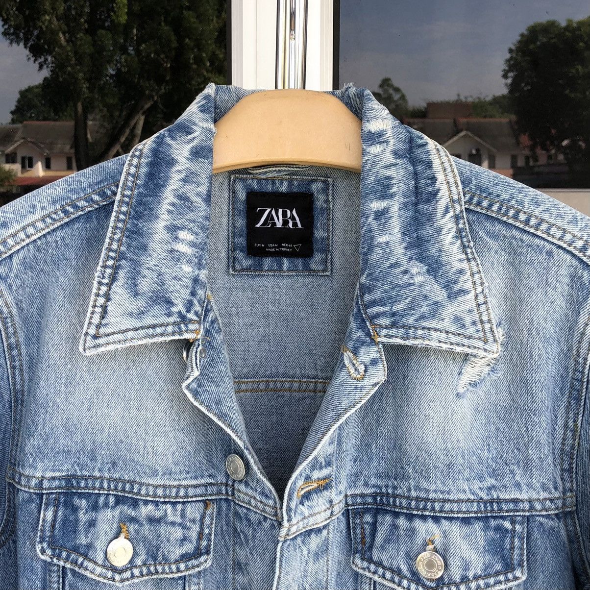 Zara SS 2023 ZARA DENIM JACKET WITH GRAFFITI PRINT Size US M / EU 48-50 / 2 - 21 Thumbnail