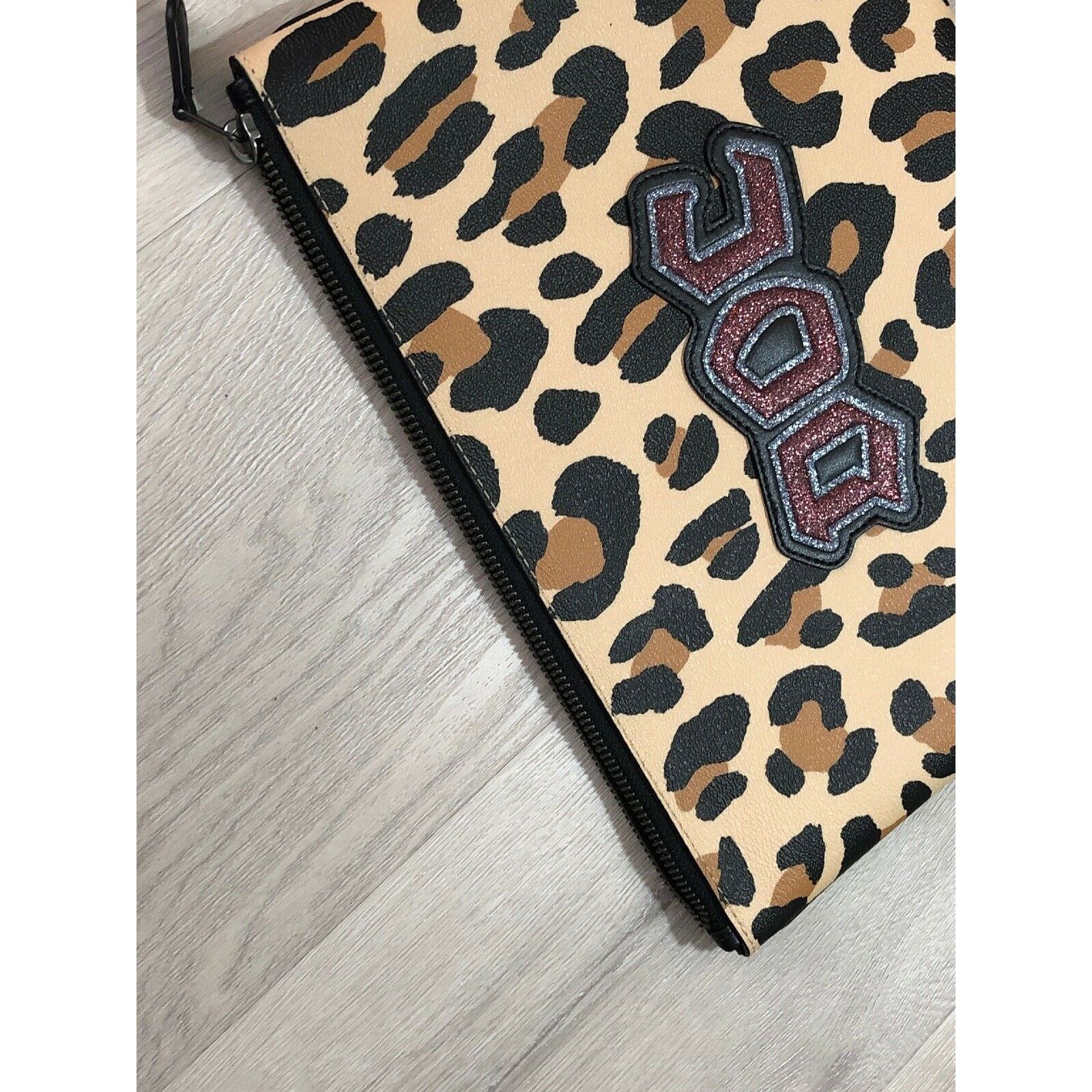 Coach Disney X Coach Snow White Glitter DOC Large Clutch Pouch Size ONE SIZE - 5 Thumbnail