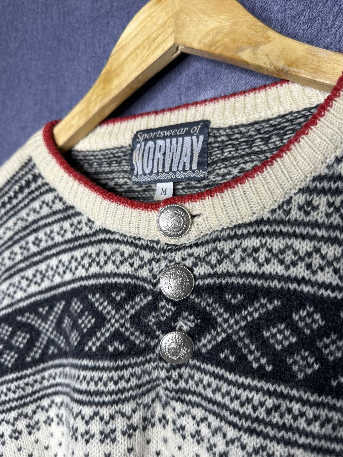 Dale Of Norway Vintage Dale Of Norway Style Sweater 100% Wool Size US M / EU 48-50 / 2 - 4 Thumbnail