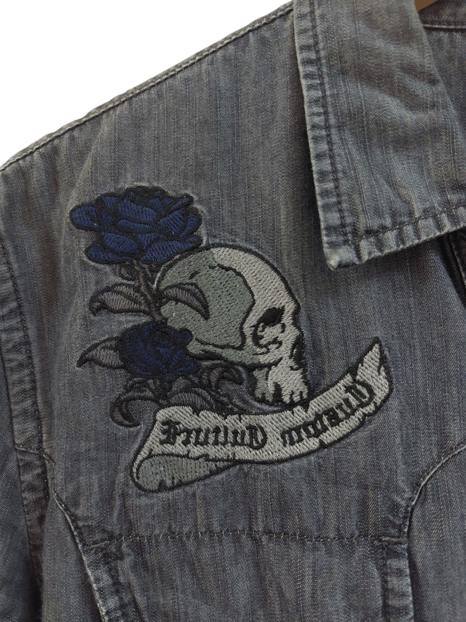 Designer Custom Culture Embroidery Skulls Head Button Ups Size US M / EU 48-50 / 2 - 8 Thumbnail