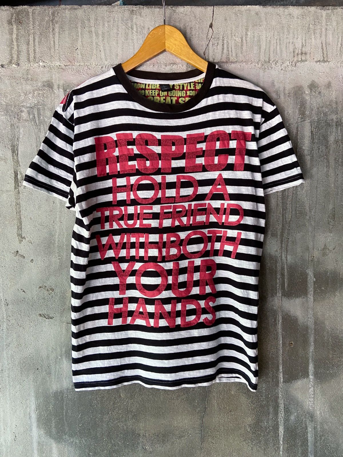 Japanese Brand RESPECT HOLD A TRUE FRIEND STRIPED TEE Size US M / EU 48-50 / 2 - 1 Thumbnail
