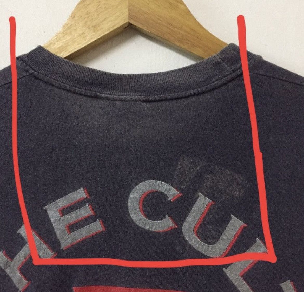 Band Tees VINTAGE 80s WORN THE CULT SONIC TEMPLE ROCK BAND TSHIRT Size US L / EU 52-54 / 3 - 10 Thumbnail