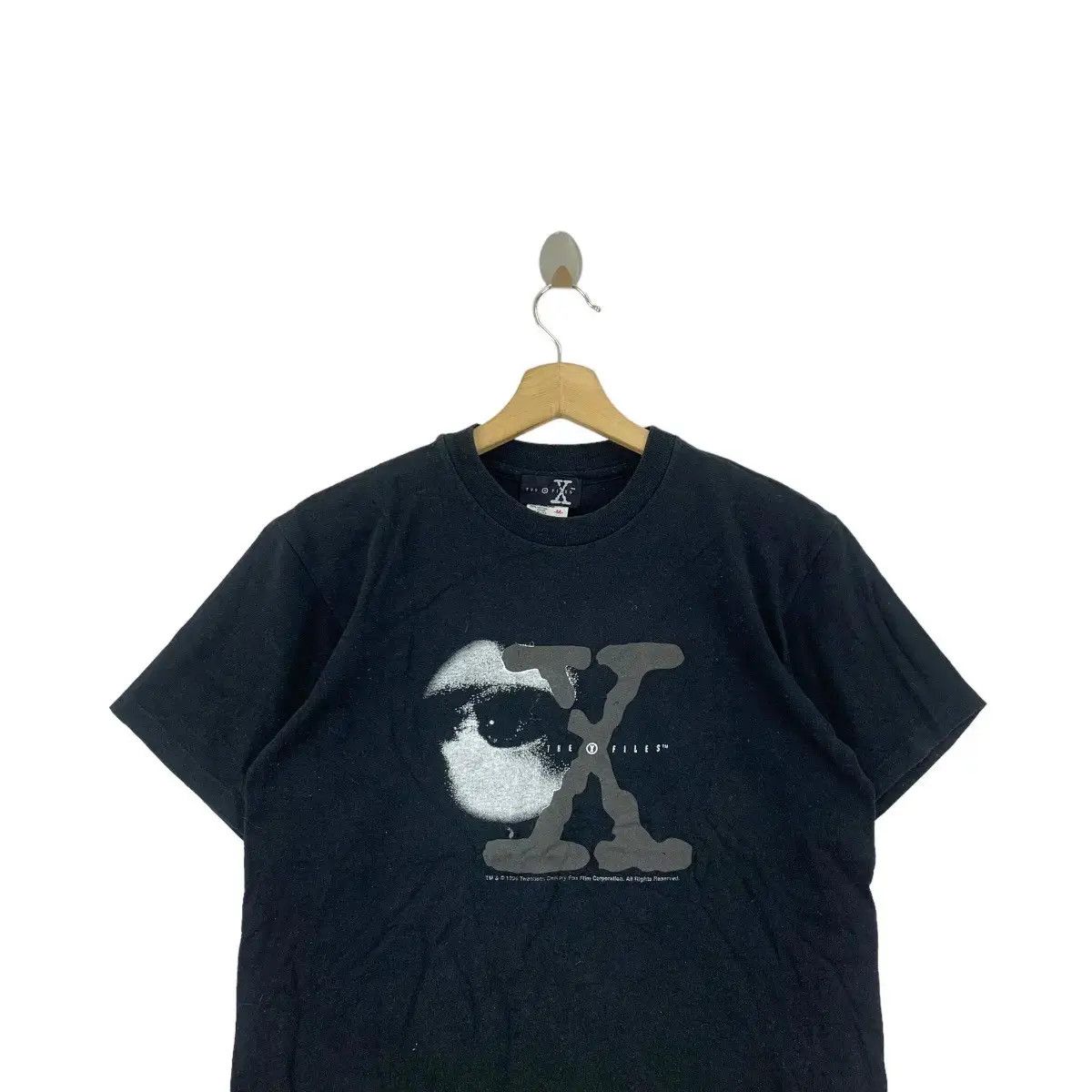 Vintage Vintage 1996 THE X-FILES FBI Supernaturalist Alien Tee Shirt Size US M / EU 48-50 / 2 - 2 Thumbnail