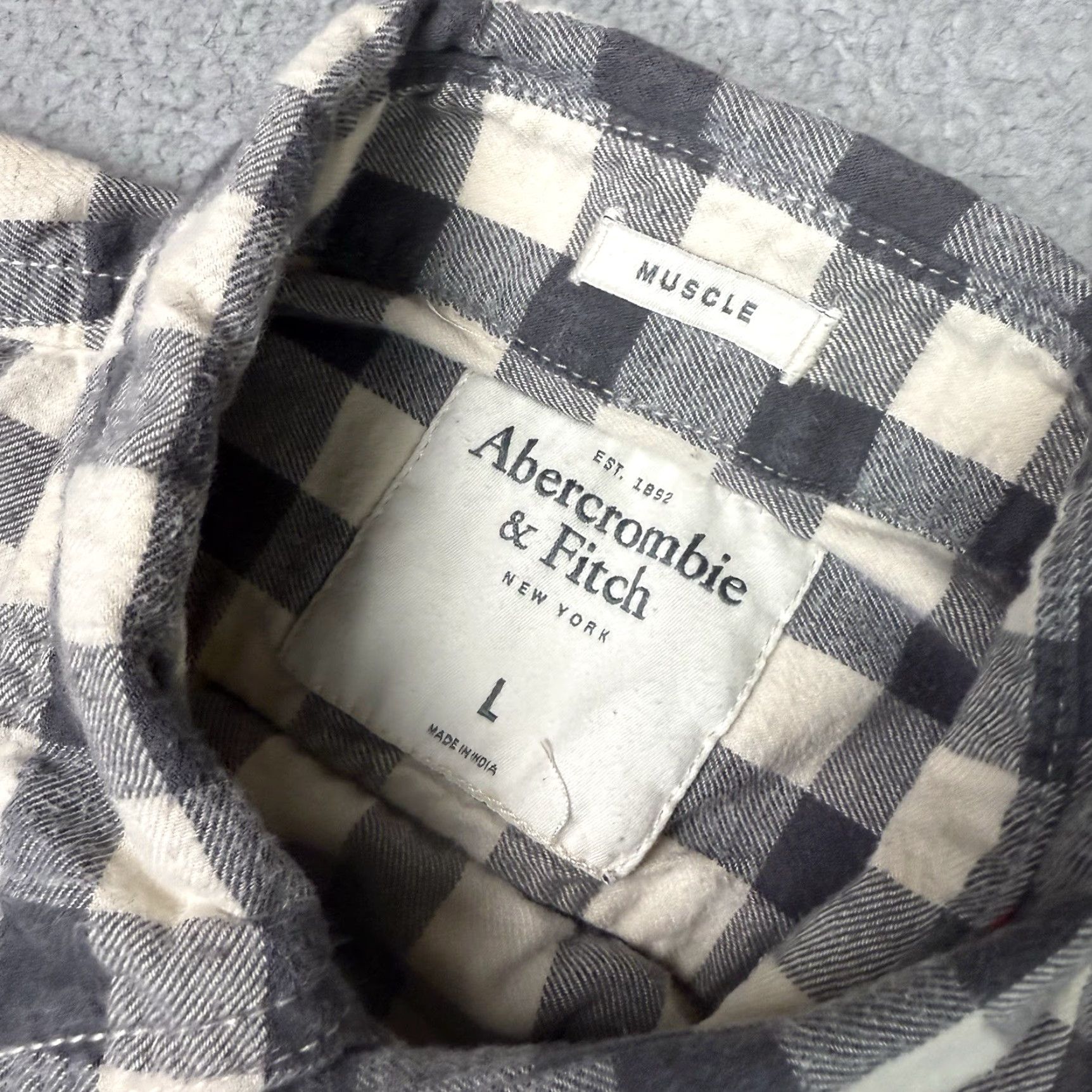 Abercrombie & Fitch VINTAGE Abercrombie & Fitch Muscle Shirt Shirt Mens L Gray White Plaid Preppy A&F Size US L / EU 52-54 / 3 - 5 Thumbnail