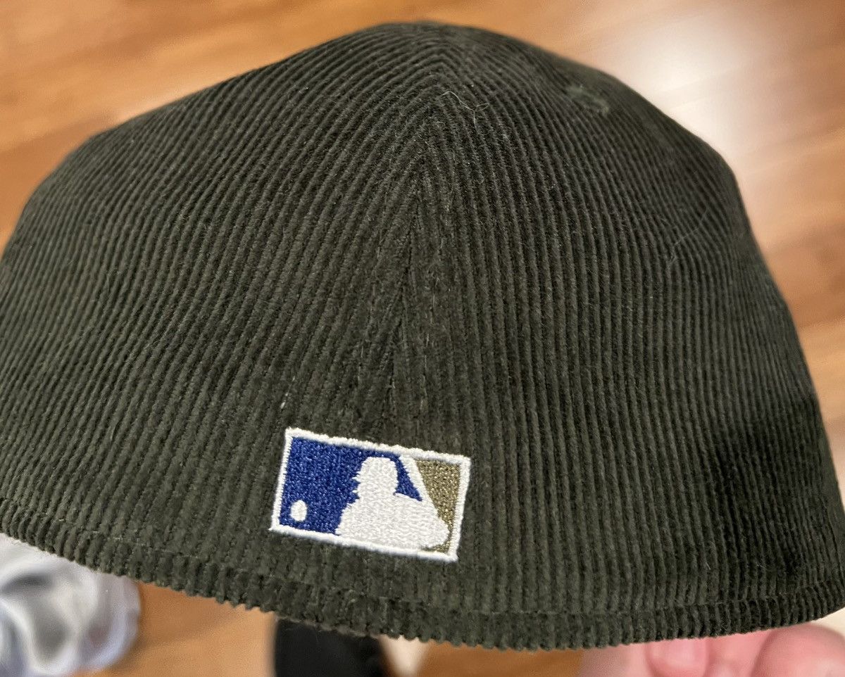 New Era Size 7 1/8 Dodgers Green Corduroy Fitted Size ONE SIZE - 4 Thumbnail