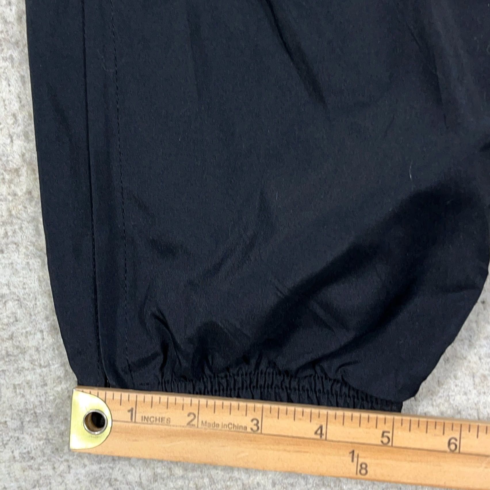 Reebok VINTAGE Reebok Pants Women M Black Windbreaker Track Joggers Y2K Lined Size 32" / US 10 / IT 46 - 7 Thumbnail