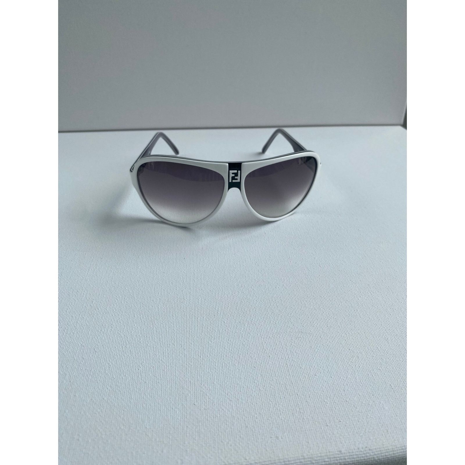 Fendi 00's FENDI Monogram Logo Black White Aviator Sunglasses Size ONE SIZE - 1 Thumbnail